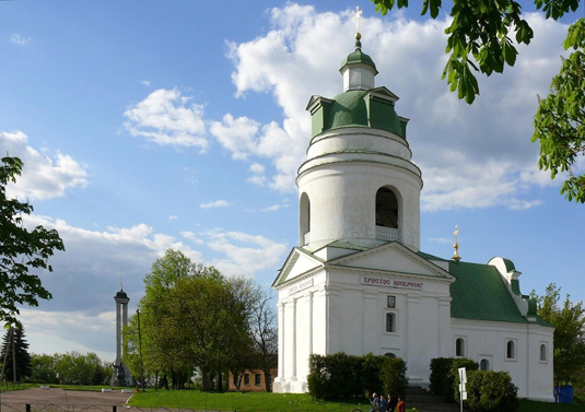 Николаевская церковь с колокольней 18 в., Прилуки